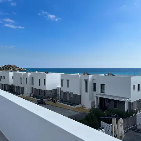 Four Seasons Life Apartment *